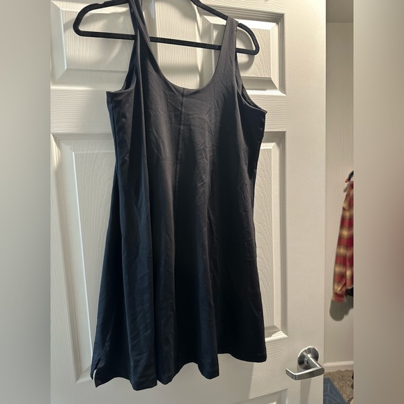 GOLF DRESS - Picture 2 of 3